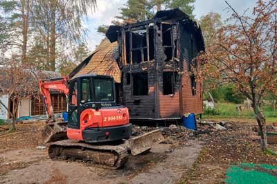 Демонтаж дома в Дивенской